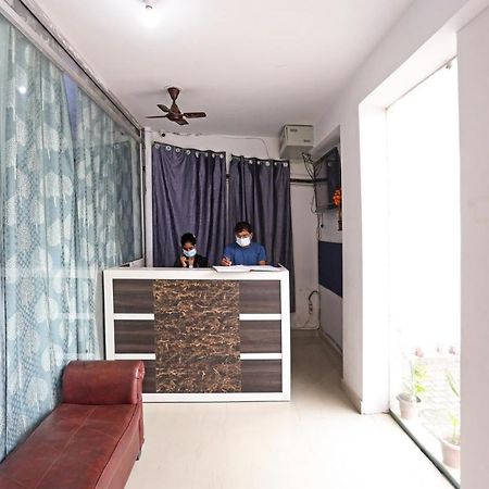 Aero Home Stay- Bed & Breakfast Yeni Delhi Dış mekan fotoğraf