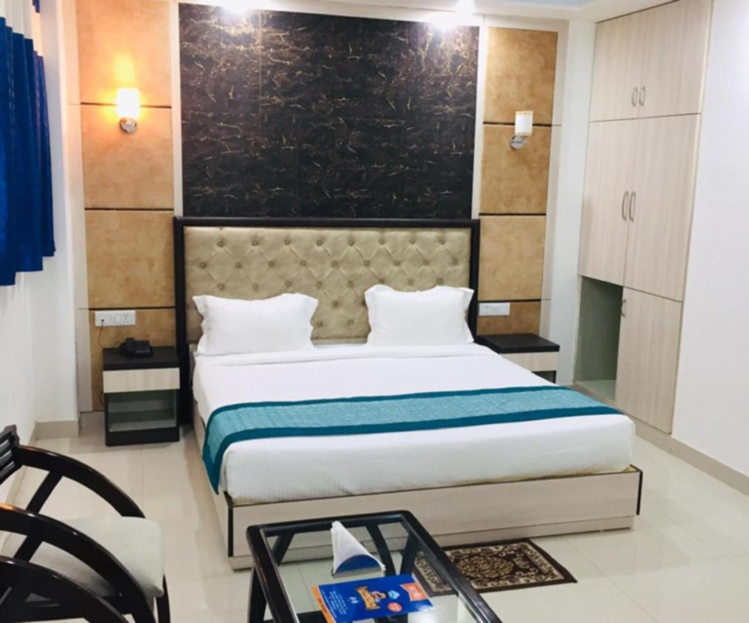 Aero Home Stay- Bed & Breakfast Yeni Delhi Dış mekan fotoğraf