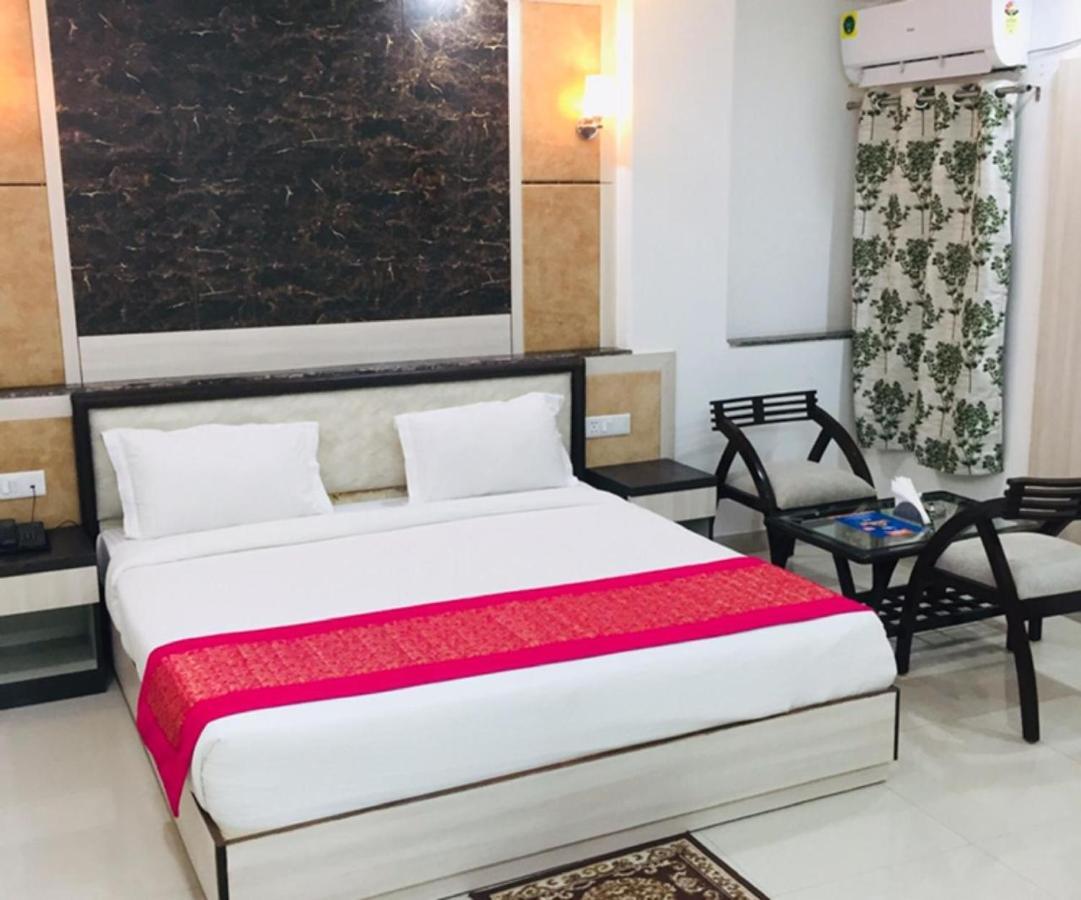 Aero Home Stay- Bed & Breakfast Yeni Delhi Dış mekan fotoğraf