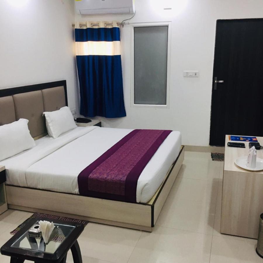 Aero Home Stay- Bed & Breakfast Yeni Delhi Dış mekan fotoğraf